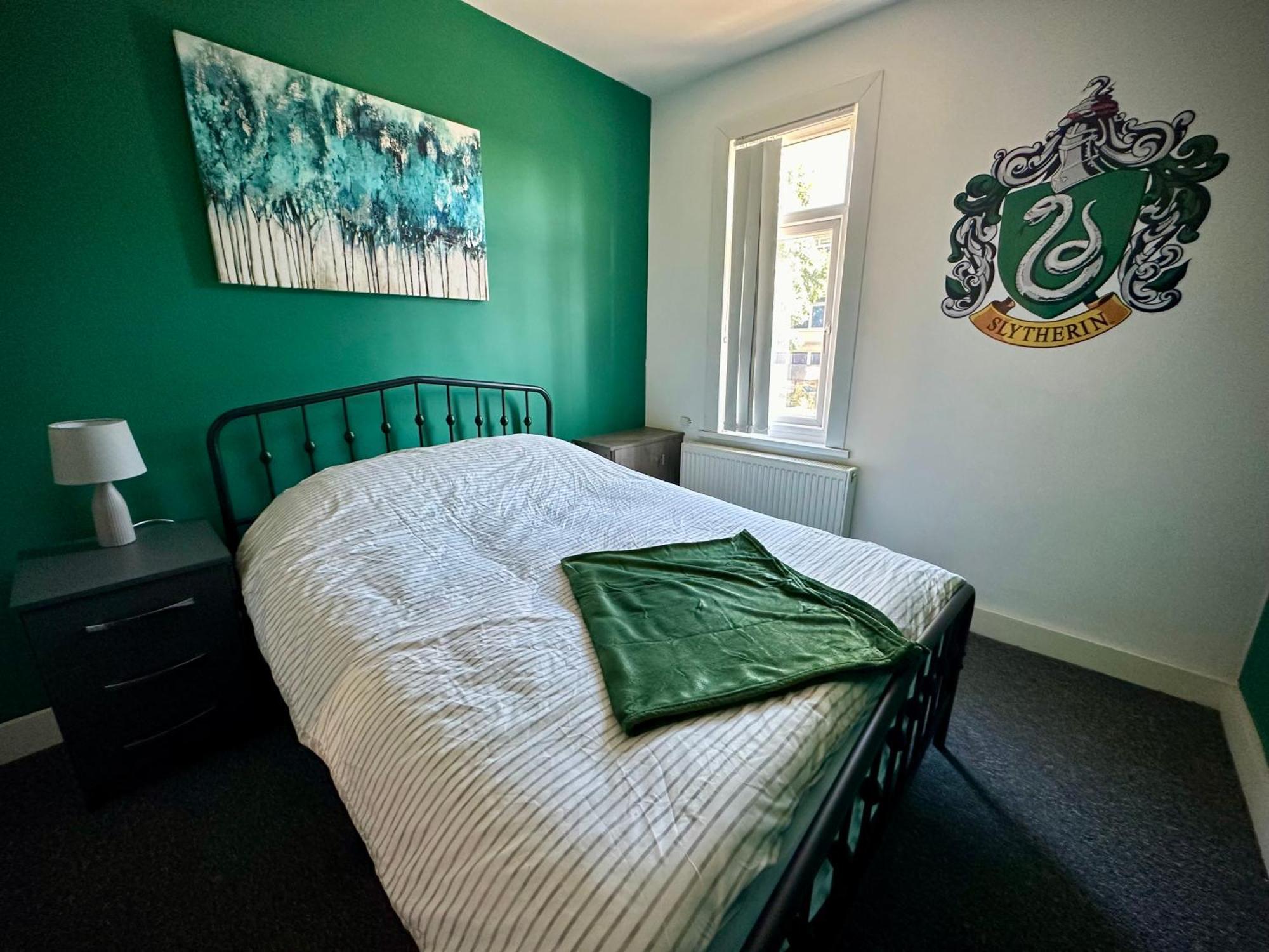 Wizards Corner Spacious 3 Bed Near Watford Junction Bagian luar foto