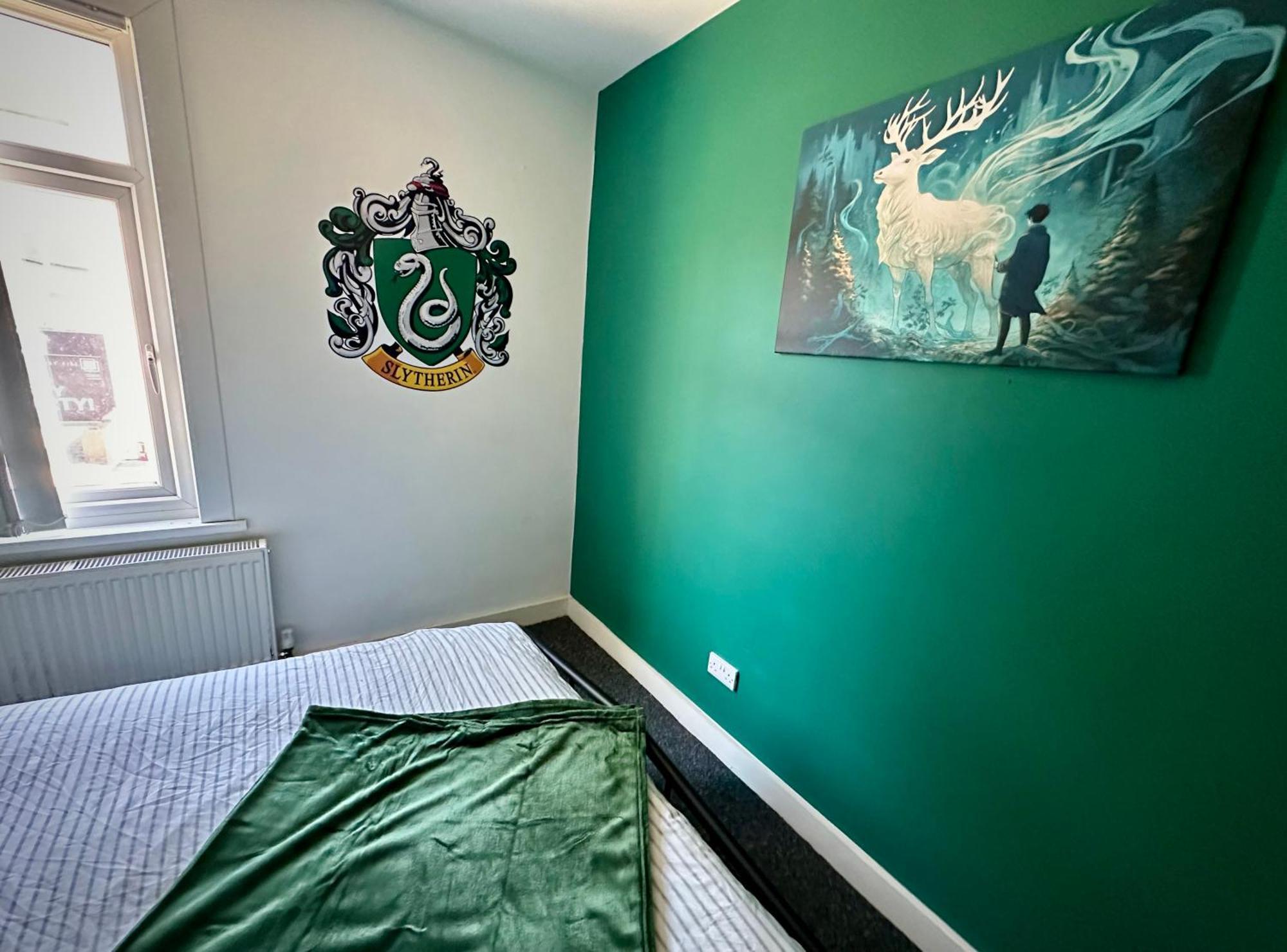 Wizards Corner Spacious 3 Bed Near Watford Junction Bagian luar foto